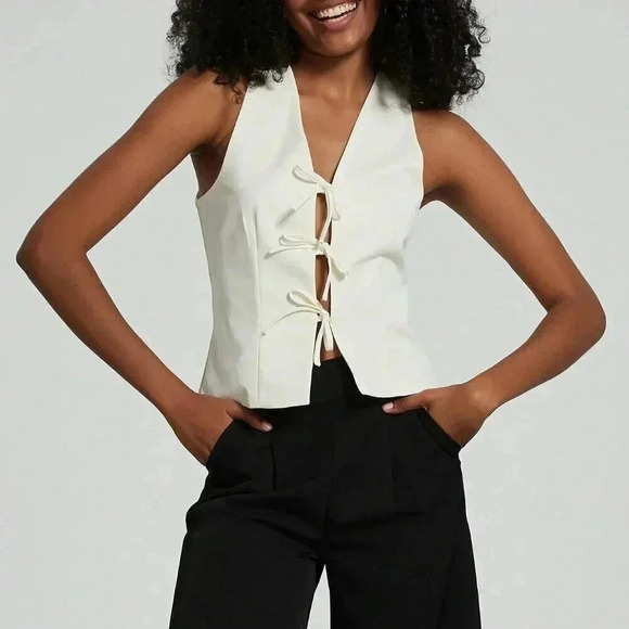 Apricot Casual Women's Summer Solid Color V-Neck Knotted Tank Top - Picture 5 of 6